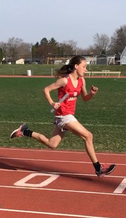 MrsWard04's tweet photo. This is a sight that I love to watch! #Lexi #Relay #JrHighTrack ❤️👟👟 https://t.co/ji87hLDqgA