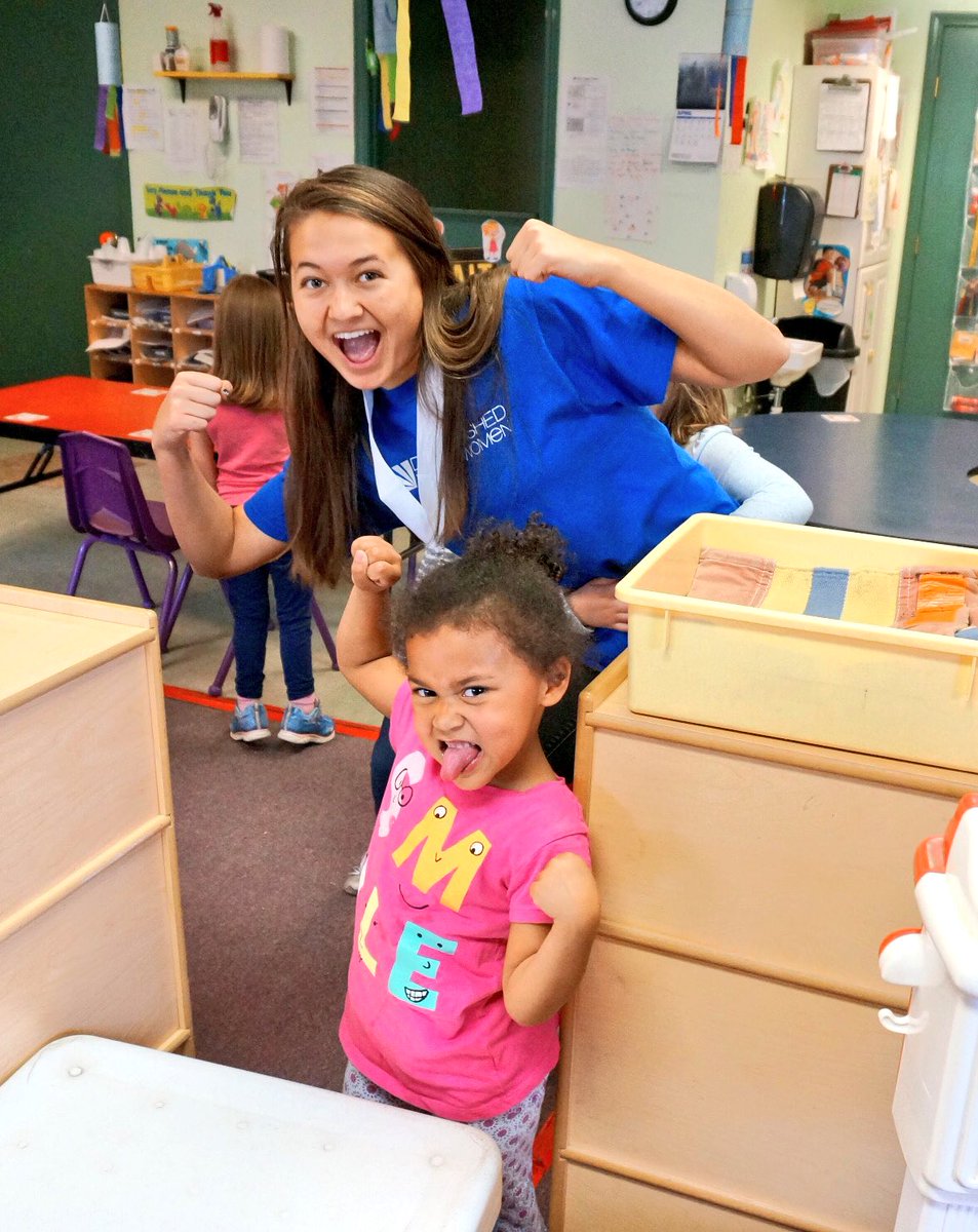 lidiabalanov's tweet photo. Loved my visit to AB&C today as the Distinguished Young Woman of NH to explore what it means to be your best self with the sweetest kids!! π @distinguishedyw #BeYourBestSelfWeek #BeYourBestSelf #DYW2018 https://t.co/Ht4SAzMN2j