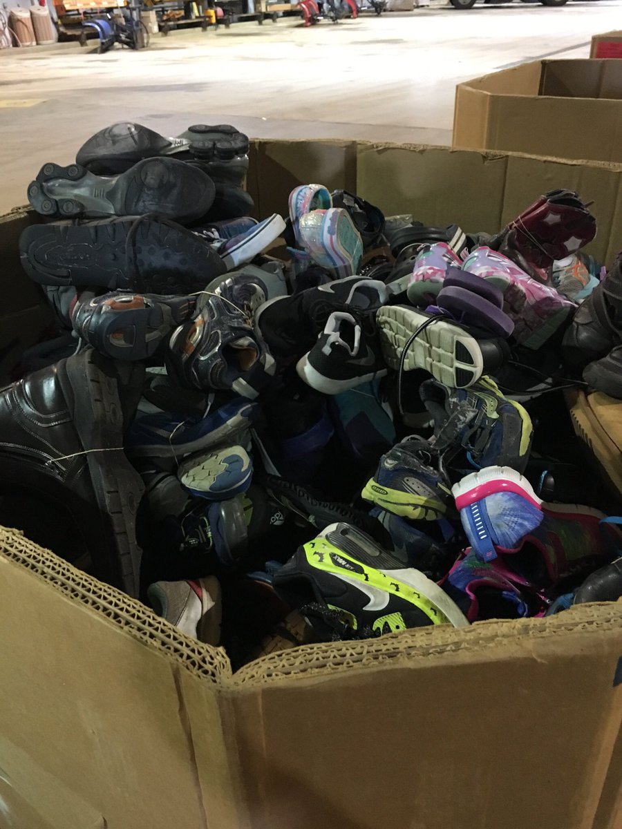 MFooden's tweet photo. We collected a total of 320 pairs of shoes! Way to go Ivy Hall! Filled the whole huge box #Inspire96 #reuseashoe https://t.co/AOFoXZNltC