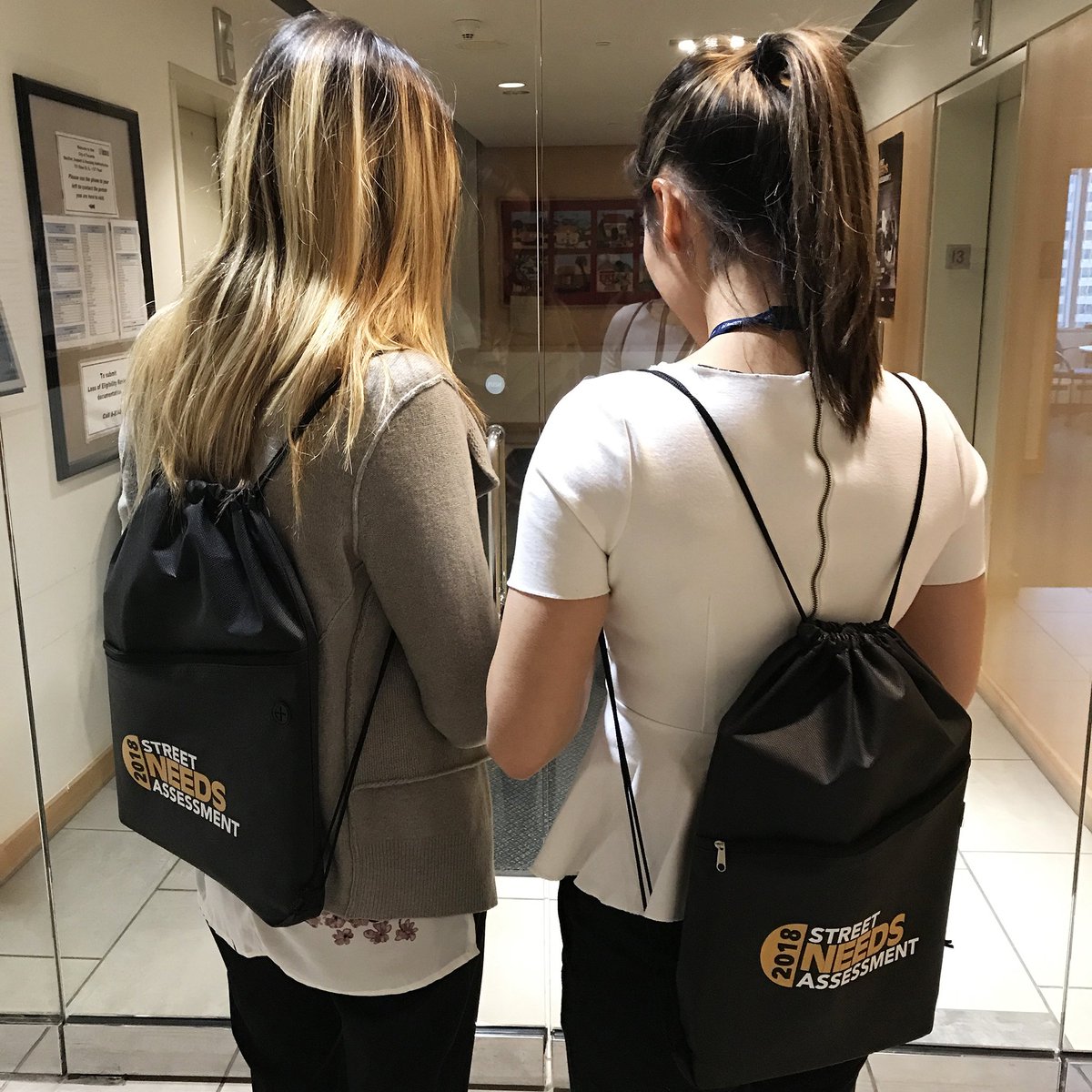 cityoftoronto's tweet photo. Don't be shy and say hi! If you come across City staff or volunteers wearing Street Needs Assessment identifiers, they're approaching every person they meet on Toronto streets to ensure everyone is counted in for the #HomelessCountTO. Info: https://t.co/oL1ghAosmV. #CityofTO https://t.co/6ttHZU65KY