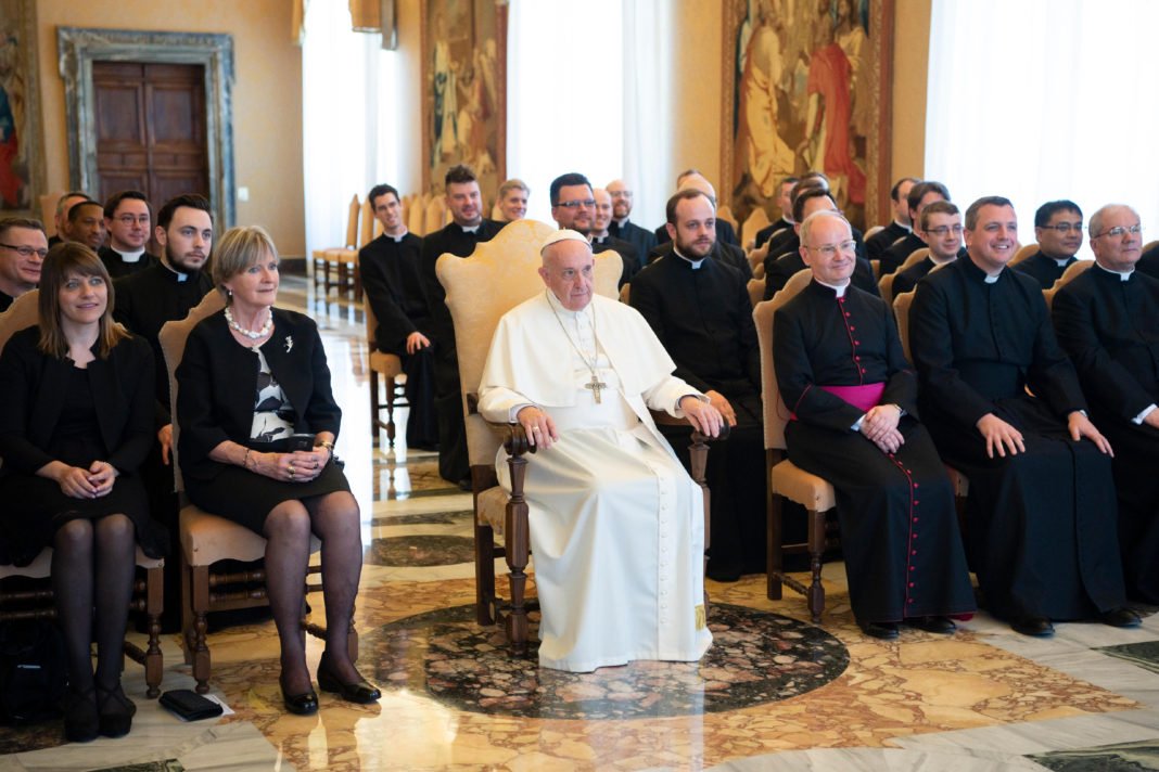 thecatholicsun's tweet photo. Love of God and neighbor are “the two foundation stones of our lives,” said #PopeFrancis to British seminarians before warning them of the “considerable obstacle that all of us face: fear!” Check out the story from @CatholicNewsSvc. https://t.co/skYLSODsYC https://t.co/Cw2nsiTgdK