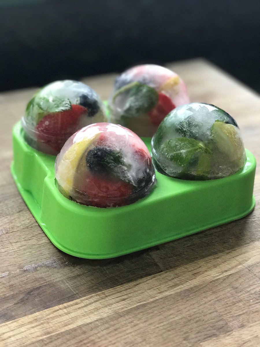 JmakLimited's tweet photo. Would you like to spice up your drink life? A simple solution is available! 😎😛
https://t.co/9uhtJgJqBK #spiceupyourdrinklife #lovegin #ginmania #gintonic #ThursdayThoughts #ThirstyThursday #GinOClock #cocktail #cocktaibar #lovemyjob #gingift #lovegin #LOVE_YOURSELF #perfectgin https://t.co/ev4ZBnvy5f