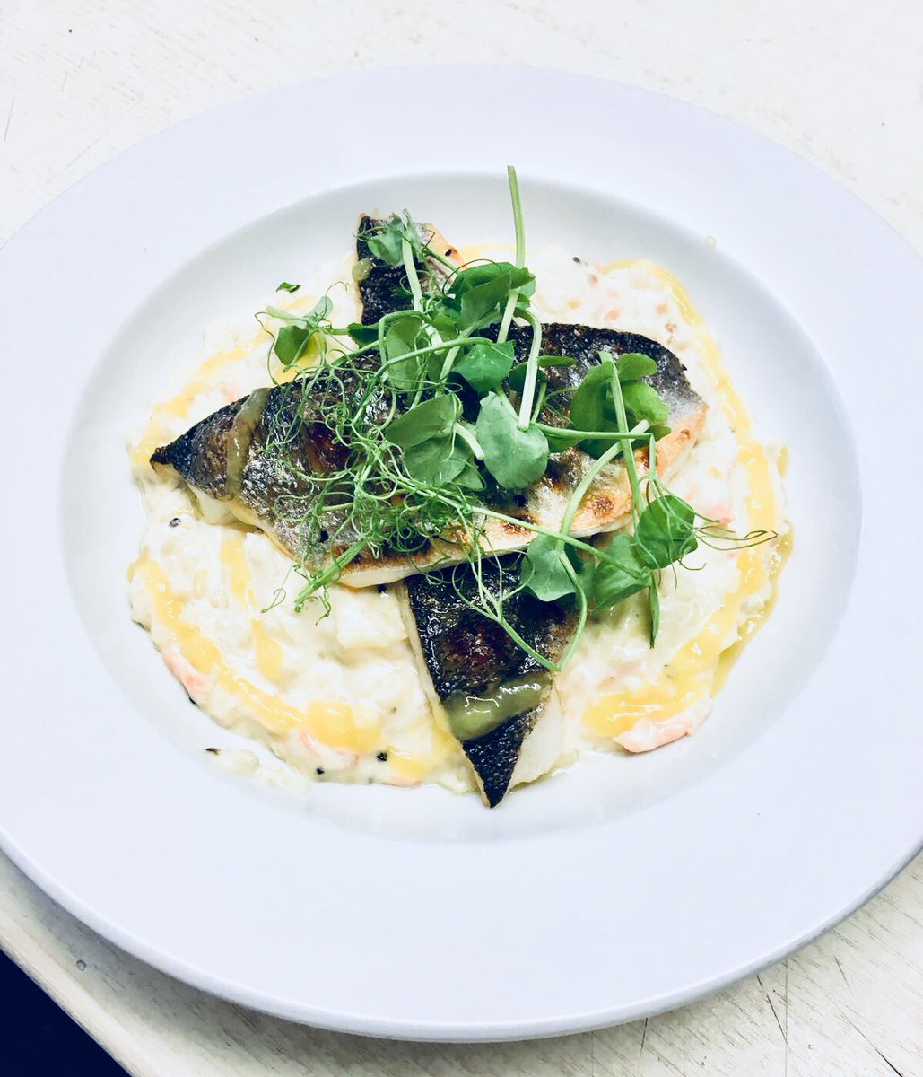 🌟Everyone’s favourite!🌟
Pan Fried Sea Bass Fillets🐟 Creamy Fresh Crab🦀 &amp; Smoked Salmon Risotto with Lemon Drizzle🍋#thegalleyios #IslesofScilly #StMarys #freshproduce #freshfish #localproduce @fruitsales <a href="/CelticFishGame/">Celtic Fish & Game</a> <a href="/jenkins_neil/">neil jenkins</a>