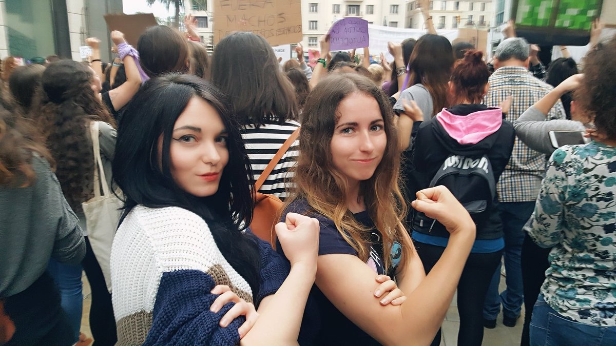 DeniisseLeblanc's tweet photo. Amiga
Compañera
Hermana.
#yositecreo 
#malaga https://t.co/YxKrKthgTD