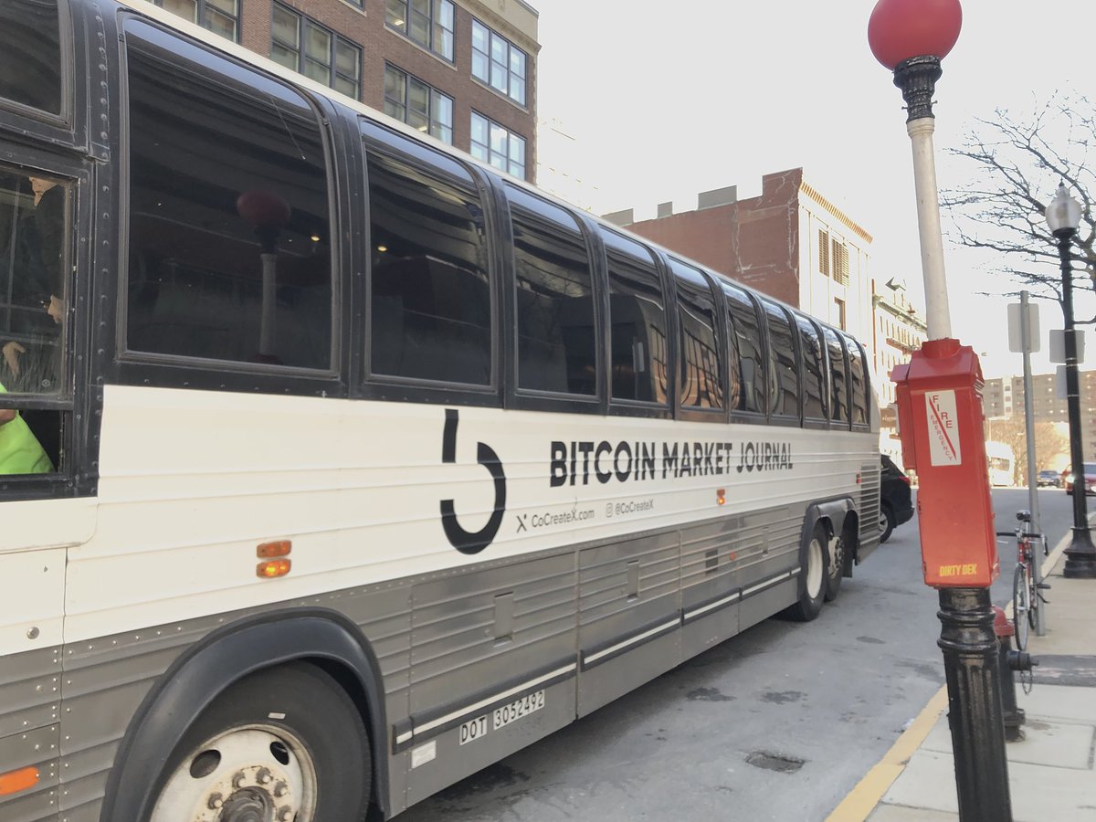 srolondon's tweet photo. Boston: on the #blockchain bus with @navroopsahdev; amazing mtg the @CoCreateX team on the #Blockchainbus #bosblockchainweek; thank you @BitcoinMktJrnl! https://t.co/BpoNUQv334