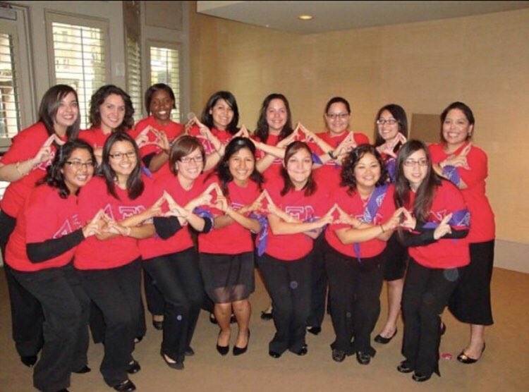 OlluXiHoneys's tweet photo. 9 years ago today, Theta Chapter was established at Our Lady of the Lake University. Thank you to our 15 founders who started this amazing sisterhood on our campus! Happy Founders Day Theta Chapter!❤️🤞🏼 #ThetaChapter #DeltaXiNu #NineYearsStrong https://t.co/O6sQzoyq9b