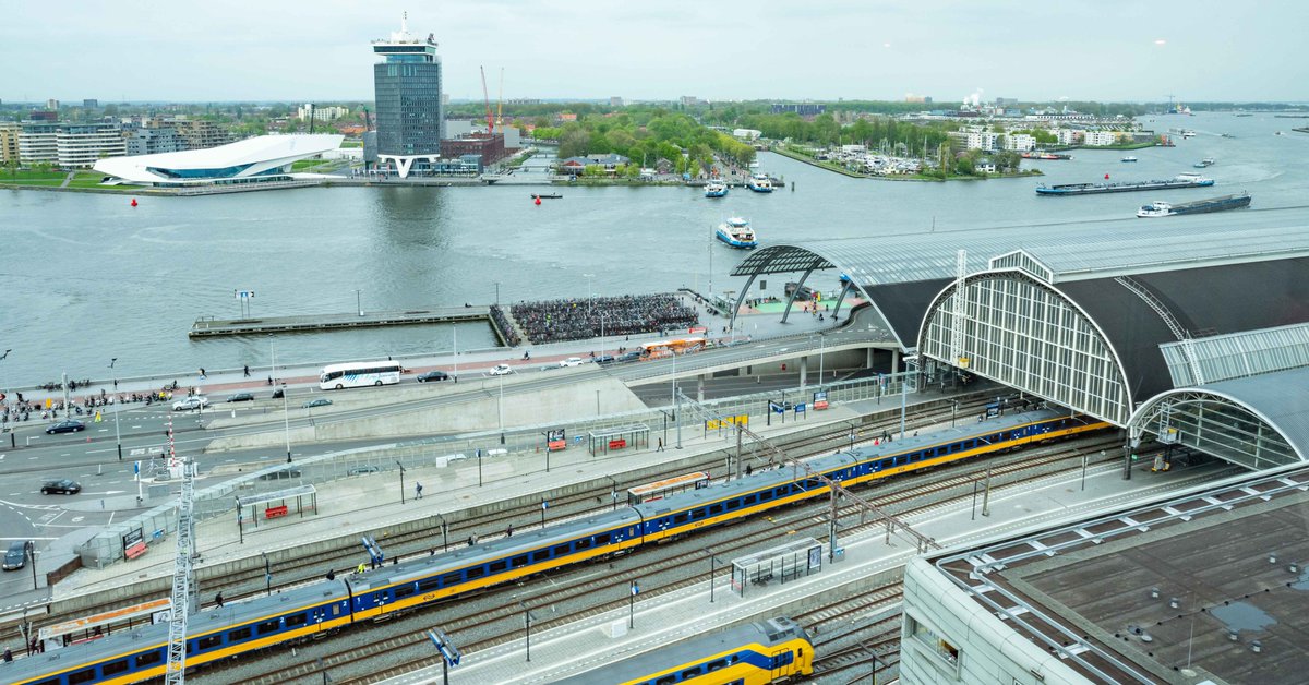 #SEM6 was een groot succes. Met boeiende sprekers, interessante discussies en een toplocatie - <a href="/leveleleven020/">Level Eleven</a>.

Dank aan alle deelnemers en aan <a href="/TenderPeople1/">Tender People inkoop</a> <a href="/NEVI_NL/">Nevi</a> <a href="/SMA_Sales/">SMA</a> en @Regardz_nl! Lees hier het verslag: cinfield.nl/sem6-van-belof…