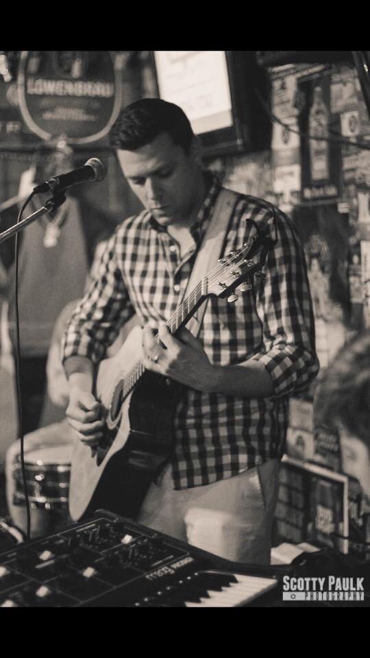 bluetopchamblee's tweet photo. Tommy McNulty starts playing at 6:30 tonight at BlueTop! Come on by😎 https://t.co/zMOET0N7LZ