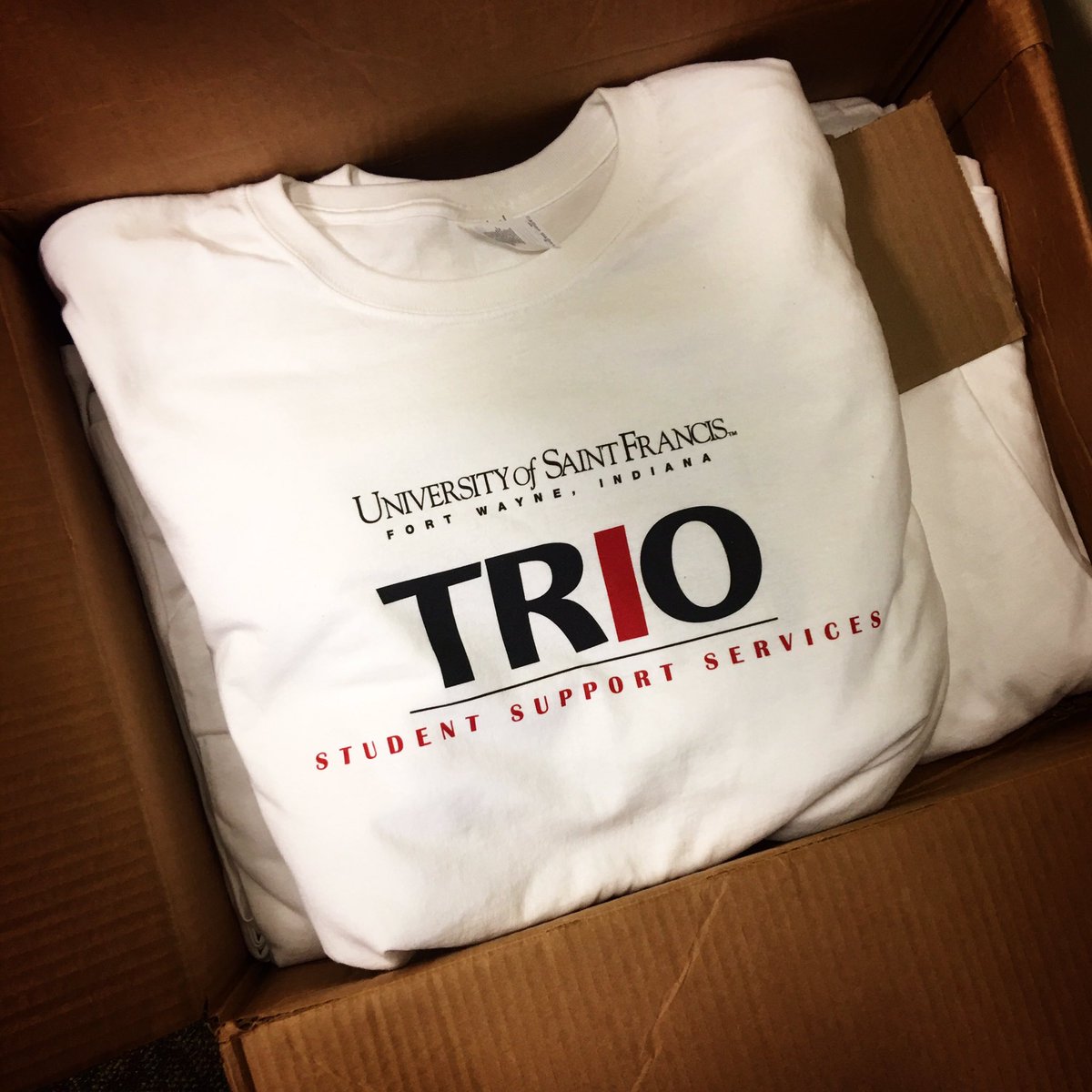 USFTRiO's tweet photo. Fall TRIO swag has arrived! YOU KNOW! Get ready for 2018-2019! Welcome week is when this goes down! Stay tuned! #trioworks #triosss #usf #cougarpride #firstgen #firstgenpride https://t.co/9WQzJOOWJF