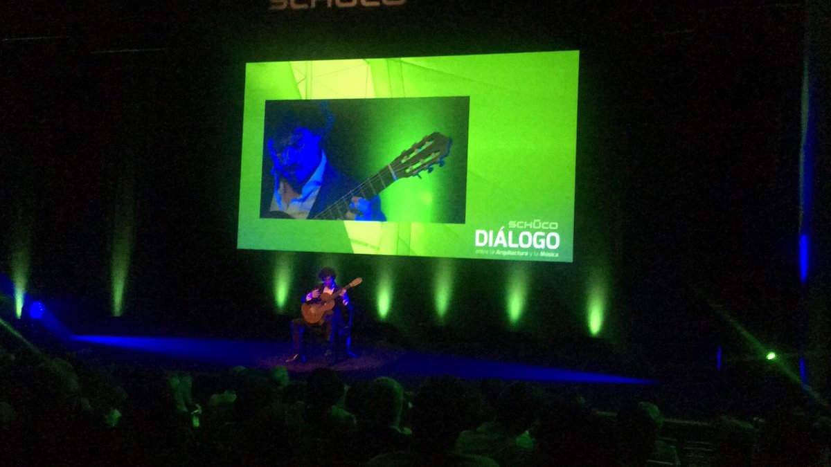 zertior_'s tweet photo. Dialogando, creando, interpretando, tocando... #DialogoSchueco https://t.co/FqdbWOUck5