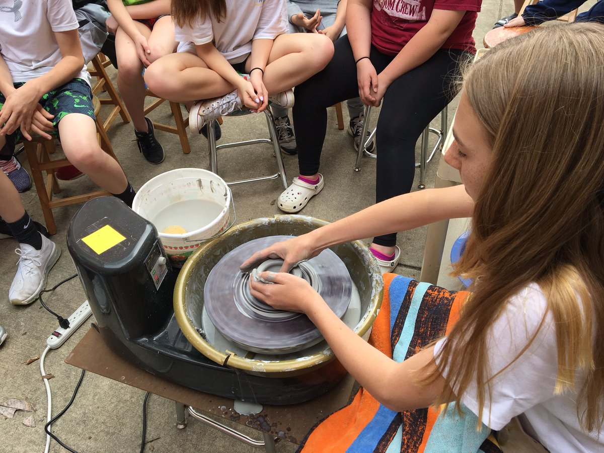 apeay's tweet photo. @HollyRidgeMS Pottety &amp; Sculpture students gave the wheel a try today! #notaseasyasitlooks #prettydayforpottery #whyarts #ConqueringtheRidge https://t.co/7fKt3IBlm6
