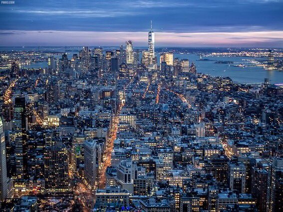 RT <a href="/PWH3/">PWH3 🌊</a> View from the Empire State Building #NYC #Travel #VisitNYC #WJHotel #TriumphHotels