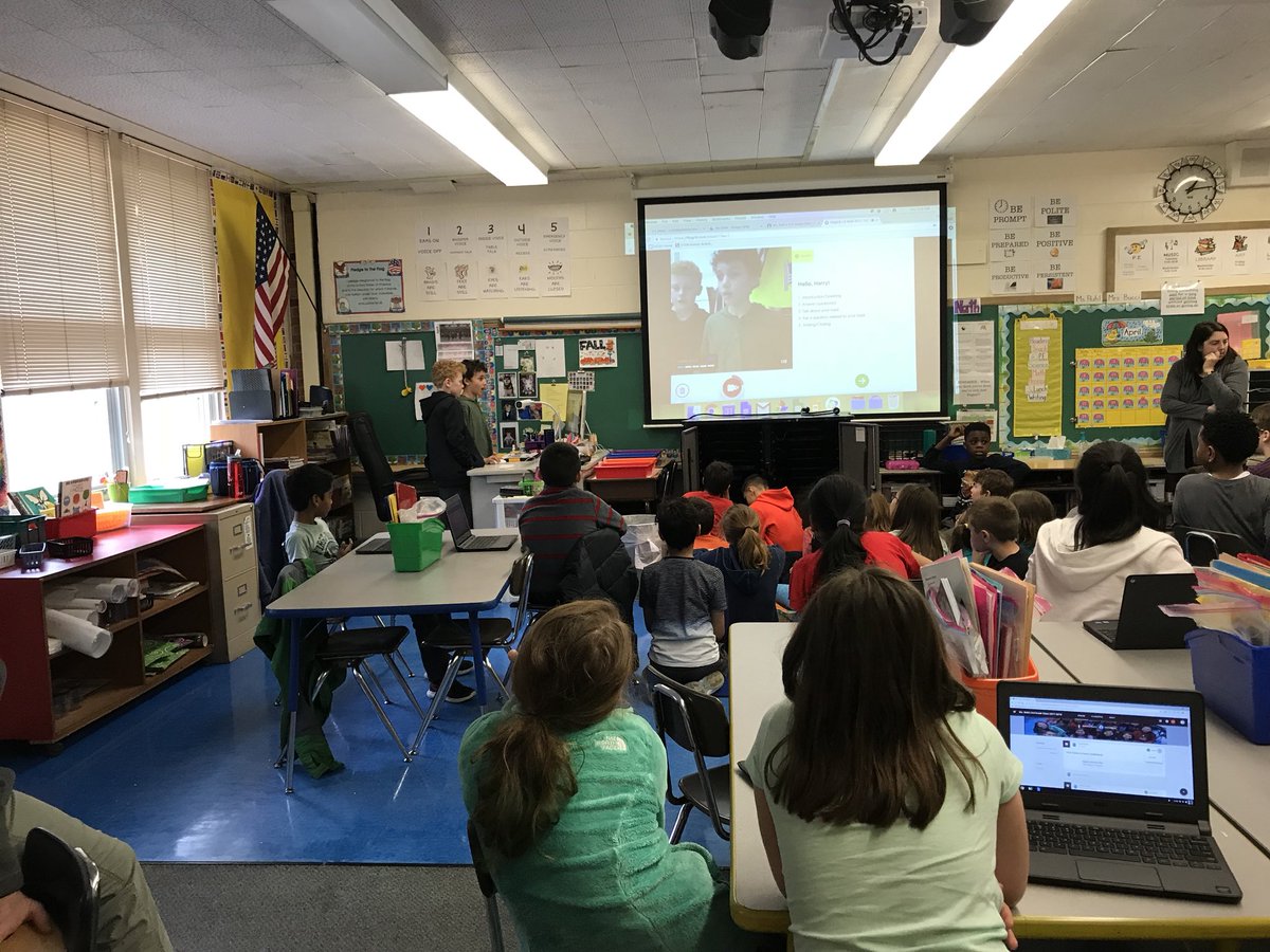 ESpoonerSmith's tweet photo. Spreading the #FlipgridFever with some help from my Jr. Ambassadors! Hey, @Flipgrid... maybe that should be a thing... a badge or t-shirt?👍🏻😉 #GuildLearns #GoGES https://t.co/1JQvfOMQkg
