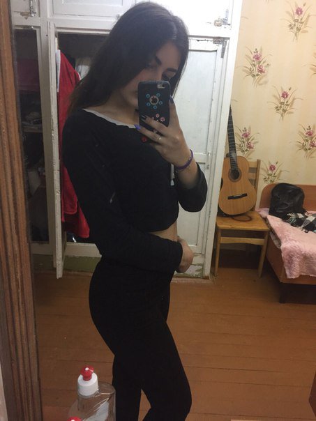 Когда начинаешь забывать человека,это падла начинает вспоминать тебя...Ууу сукааа
