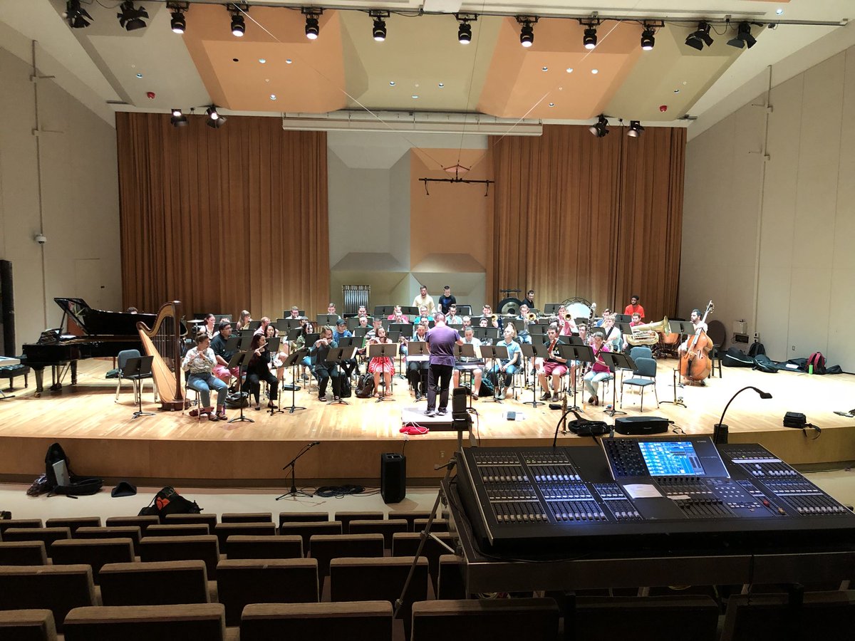 FrostBands's tweet photo. Join us at 7:30ET for our last program of the year “Politics in Music”, featuring Stephen Goss’ new concerto for guitar and winds, Warren Benson’s “The Leaves Are Falling”, and a wonderful transcription of John Adams’ “The Chairman Dances”. 

Livestream - https://t.co/Bk8dLRFoEM https://t.co/3WDIncMzSh