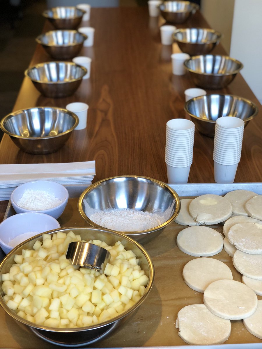 tweats's tweet image. Thank you @TwitterNYC for letting us play, cook, and feed your kids today 😊 We had so much fun! #canwedoitagain!? #TYKTWD #fun #yum #cutenessoverload