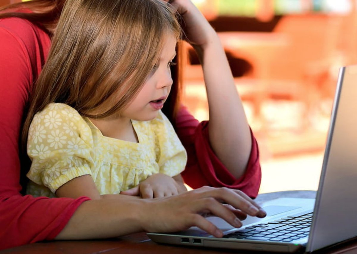CareDotCom's tweet photo. Here's how to find a #NannyShare in Chicago: https://t.co/a94RRd8j4D https://t.co/7vQs7rqyD2