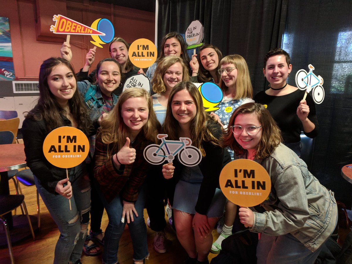 DanielleObies's tweet photo. Thank you Acapelicans for performing at the 'Sco for #AllinforOberlin! You are all so talented and we're obviously having a great time! @oberlinalumni @oberlincollege https://t.co/zOODwMGMdZ