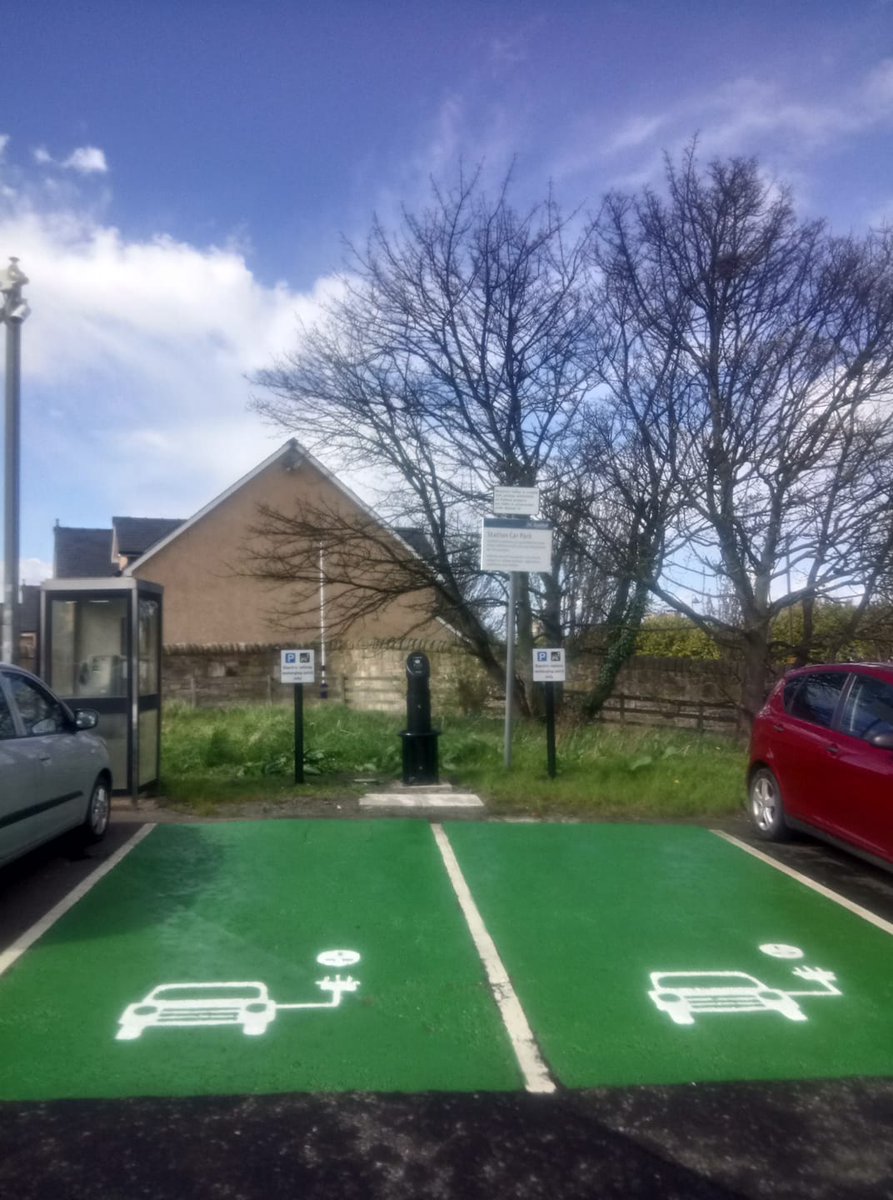 battybirder's tweet photo. @Scotrail when will the #ev #chargepoint be operational at #Prestonpans #station? @ChargemasterPlc say it's waiting to be #commissioned,
@ChargePlaceScot say they're waiting for #Scotrail to confirm works are complete. It's looked complete for weeks! https://t.co/G53MlwF4dB