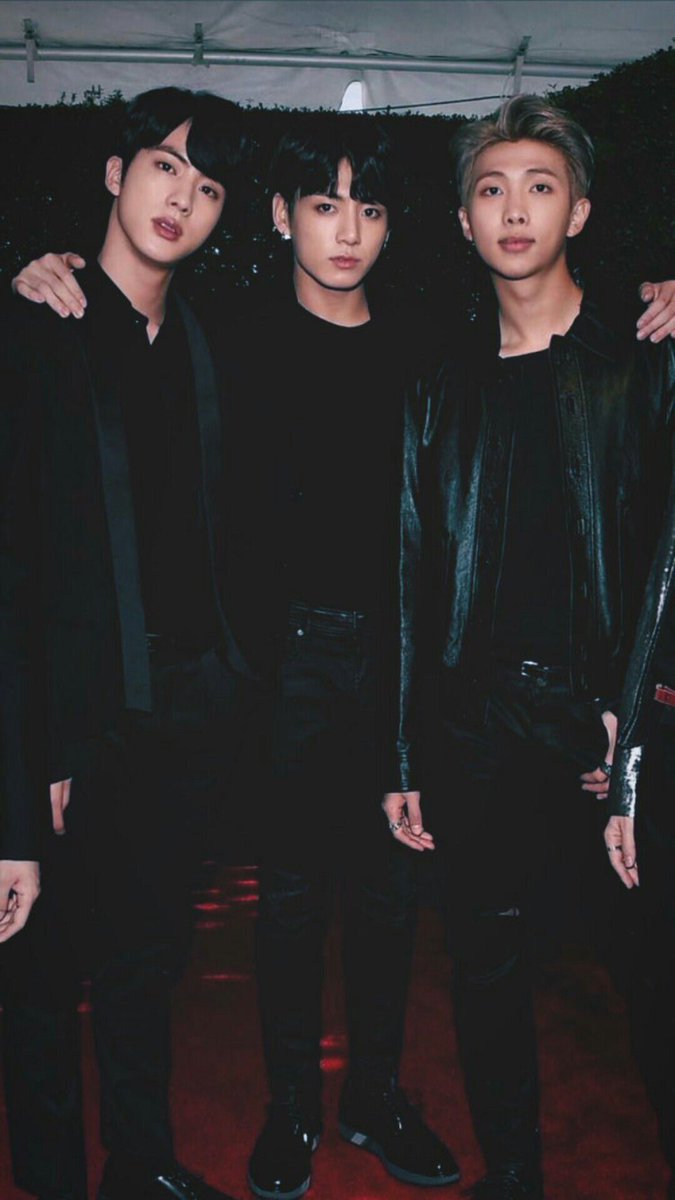 99% won’t retweet this because they’re afraid to have a photo of GODS in their tl