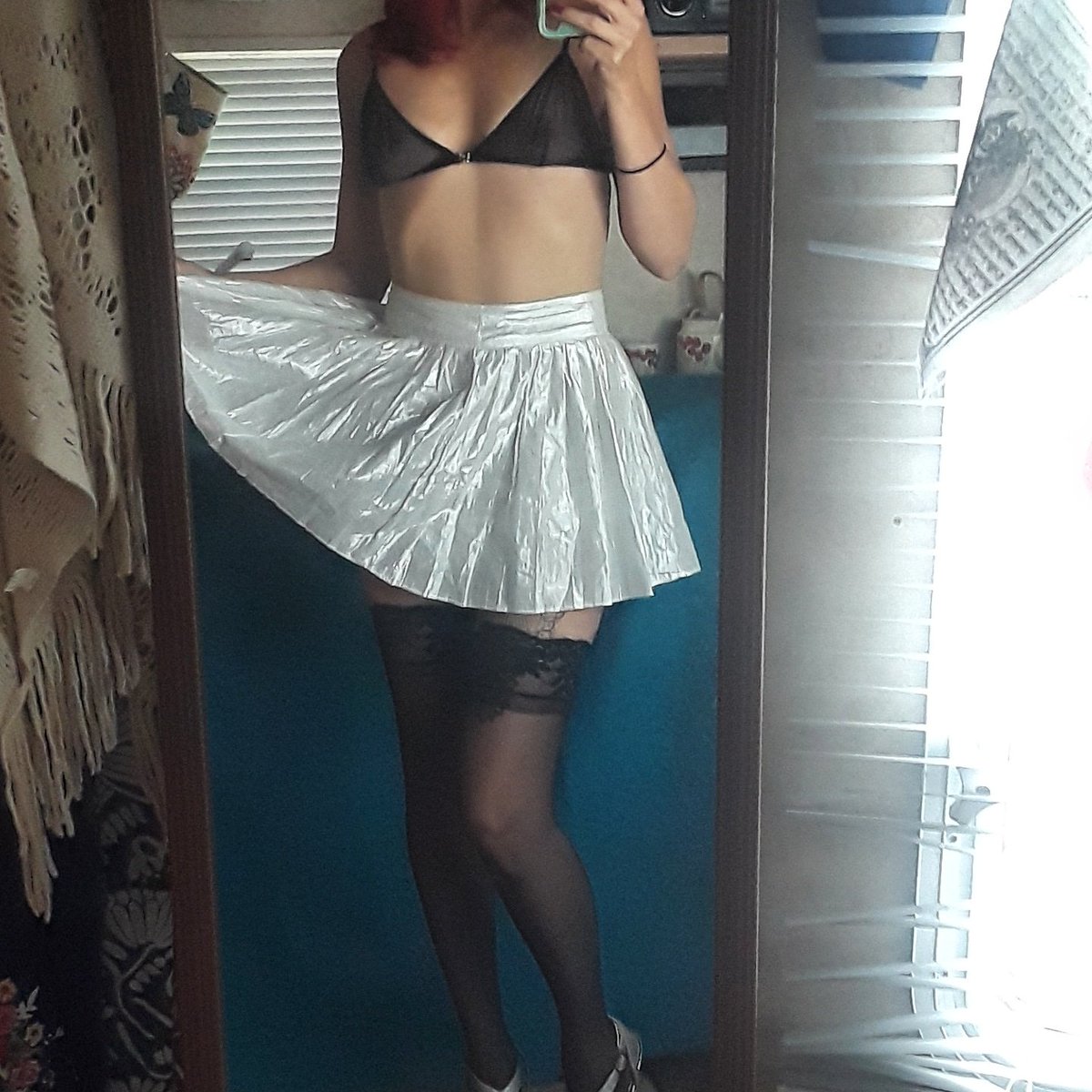 GipsieLove's tweet photo. I am about to go live on #Streamate 💖 Just go to https://t.co/aaK6EK6Ja4 &amp; look for #GipsieRose 

#Cam #CamGirl #live #stoners #Redhead #fetish #kink #companion #sexy #milf #GirlBoss #HBIC #Shero #bi https://t.co/emc6umAscr