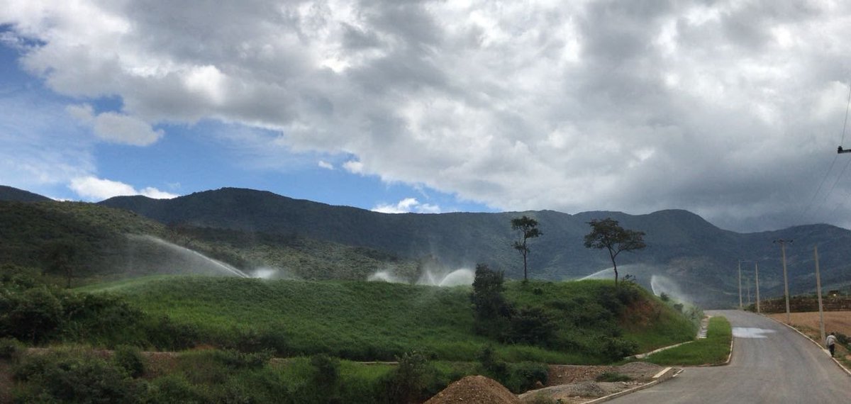 GolfyTurf's tweet photo. Did you know that the ICM unique storage capability is up to 64MB, if this system is doing this much using 1 MB, image what@RainBirdGolf will do with the rest in the Future #RBICtips @CarolynAMaloney @fpblsb
photo: @altobhari Cúcuta - Colombia https://t.co/Vi7MuAmkbR