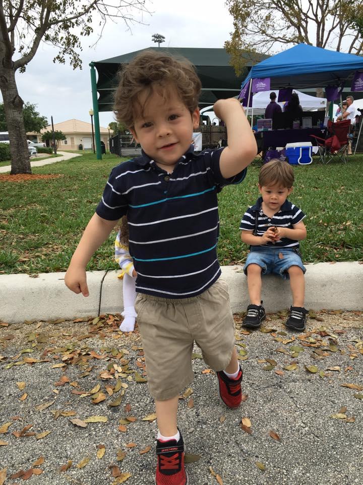 Trillipack's tweet photo. Aquí les dejamos otro #tbt verdad que somos todos unos galanes desde chiquiticos ? 😍
#Trillipack #miami #life https://t.co/Z8MqBeCkMX