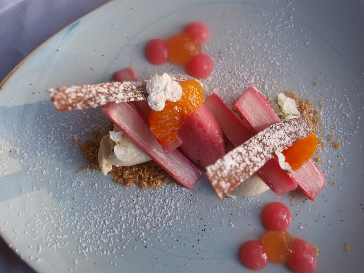 Beechwood_Hotel's tweet photo. Exciting News! Our team of chefs have been busy creating a delicious new menu for us all. 
Starts this evening....looks fantastic....tastes amazing.....here's a sneak peek #foodies #localproduce #2aarosettedining https://t.co/ymTQLRd8Dd