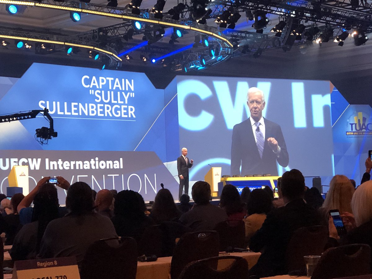 Local338's tweet photo. As New Yorkers, we have great respect for @Captsully and as union members, we love that he was a long-time member of @WeAreALPA! #ufcwcon18 #2018UFCWCon https://t.co/1ul7m8RkBh