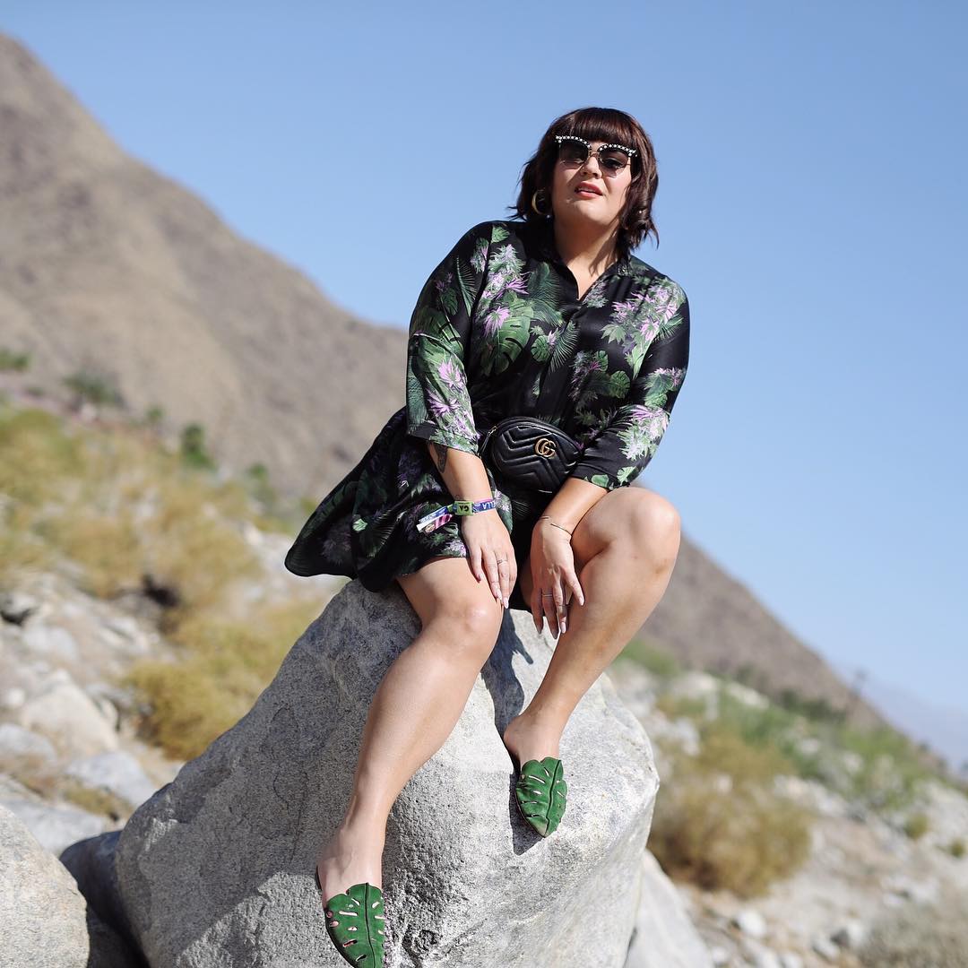 11Honore's tweet photo. . @NicoletteMason living her best desert life in our silk palm print kaftan top and pant by @BajaEast pre-Coachella. Both comfortable and chic, paired well with a cute shoe or sandal. Shop the look at https://t.co/cii8McjDdH in sizes 10-20. #11honoré #luxurywithoutlimits https://t.co/RUTTjkR4WK