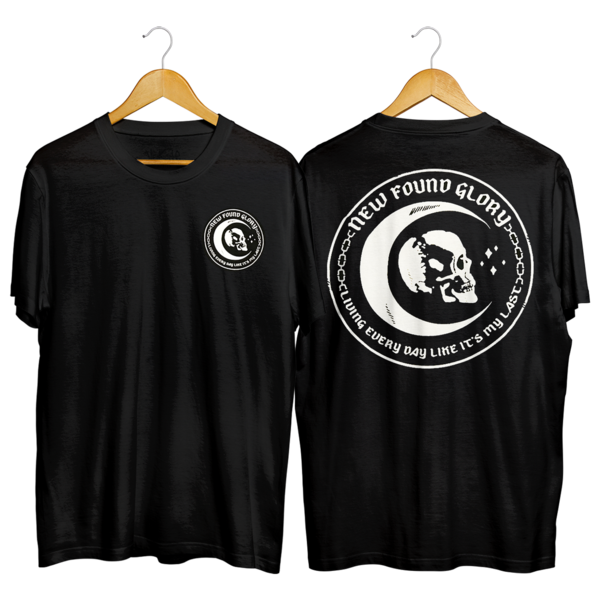 newfoundglory's tweet photo. We have a few shirts left from the #20YearsofPopPunk Tour. Snatch em up while they’re hot! https://t.co/x8myI3Hi4h https://t.co/LCOBlEn5bl