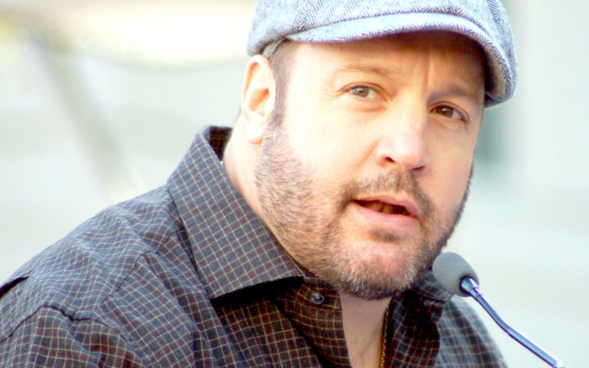April 26, 1965   Kevin James Happy Birthday! 