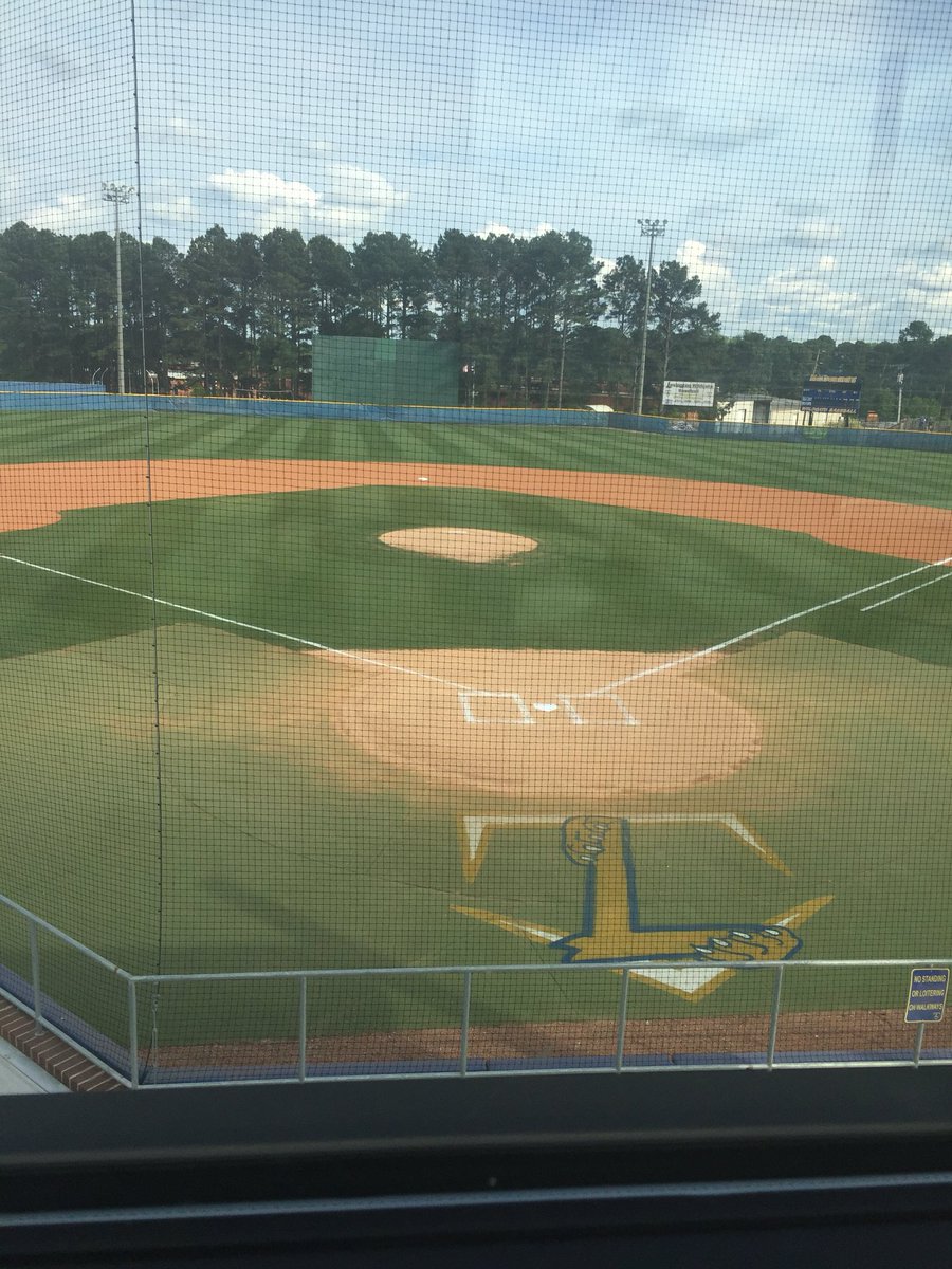 Bo19Bo19's tweet photo. Itโs go time! #Raceto8 #PlayoffBaseball https://t.co/GhT7a2Xpgo