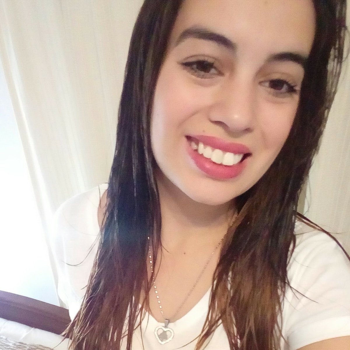 nickiirobles's tweet photo. #NuevaFotoDePerfil https://t.co/SFAoRpeKIR