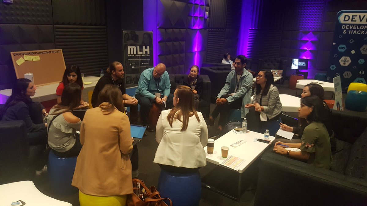 Session: "Building Career Services Brands on Campus"  led by the one and only
<a href="/MeganBEAMing/">Megan Dino</a> #URx2018 <a href="/StanfordBEAM/">Stanford Career Edu.</a>