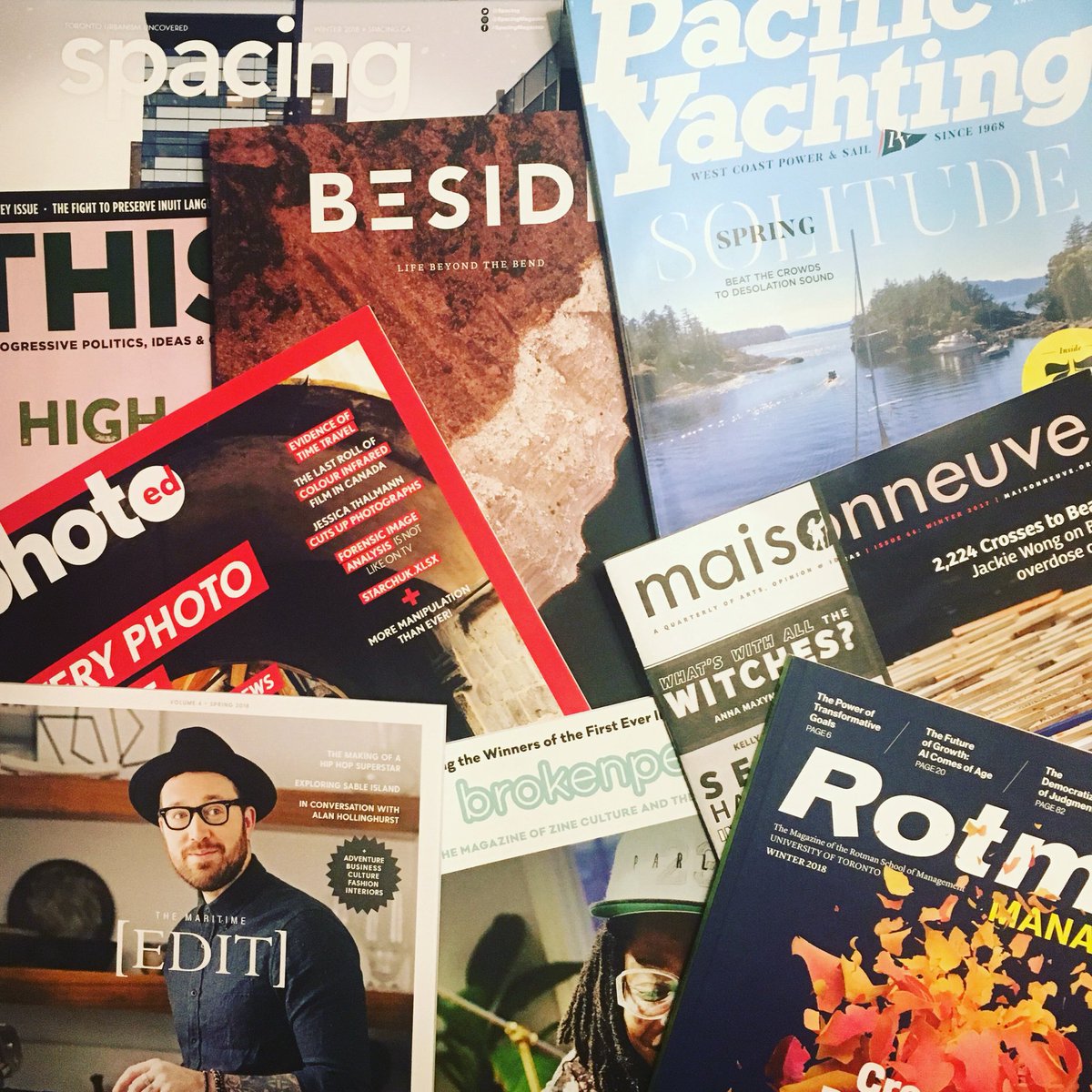 nataliegagnon's tweet photo. Thanks #MagNet18 for another stellar conference. Now some great Canadian #magazines to inspire me back in #Vancouver✌🏻#bestindustry @beside_magazine @spacingmagazine @themaritimeedit @rotmanschool @maisonneuvemag @brokenpencilmag @photoedmagazine @pacific_yachting @thismagca https://t.co/U8P5inhA3U