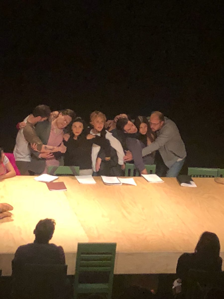 <a href="/wiechers1/">Guillermo Wiechers</a> <a href="/BaratariaTeatro/">Barataria</a> <a href="/OnceOnceProd/">Once Once</a> <a href="/ForoShakespeare/">Foro Shakespeare</a> <a href="/romupi/">rodrigo murray</a> <a href="/fastlicht/">Ricardo Fastlicht</a> <a href="/DalilahPolanco/">Dalílah Polanco</a> <a href="/elpablovalentin/">Pablo Valentín</a> @AndyZuno @matiasmgs <a href="/PedrodeTavira/">Pedro de Tavira</a> Un saludo cordial y muy honrada por sus comentarios, vivan Barataria Estado de México, solo dos funciones más