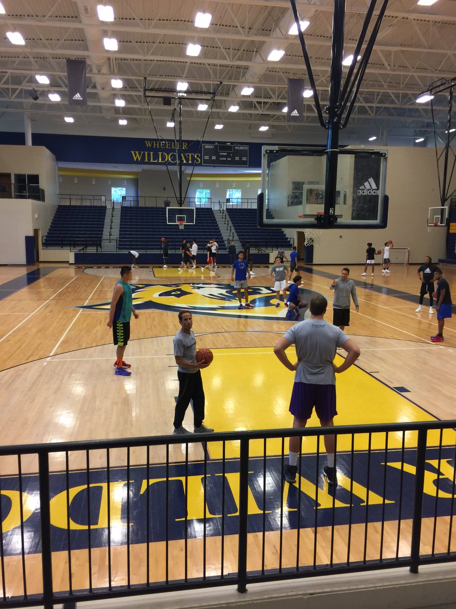 Double Pump BBALL tweet media