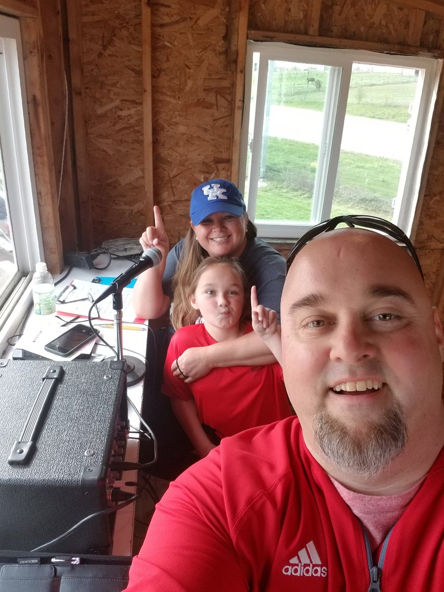 JasKelley's tweet photo. Tonight #dabooth is a family affair! https://t.co/X7mPg3hPXk