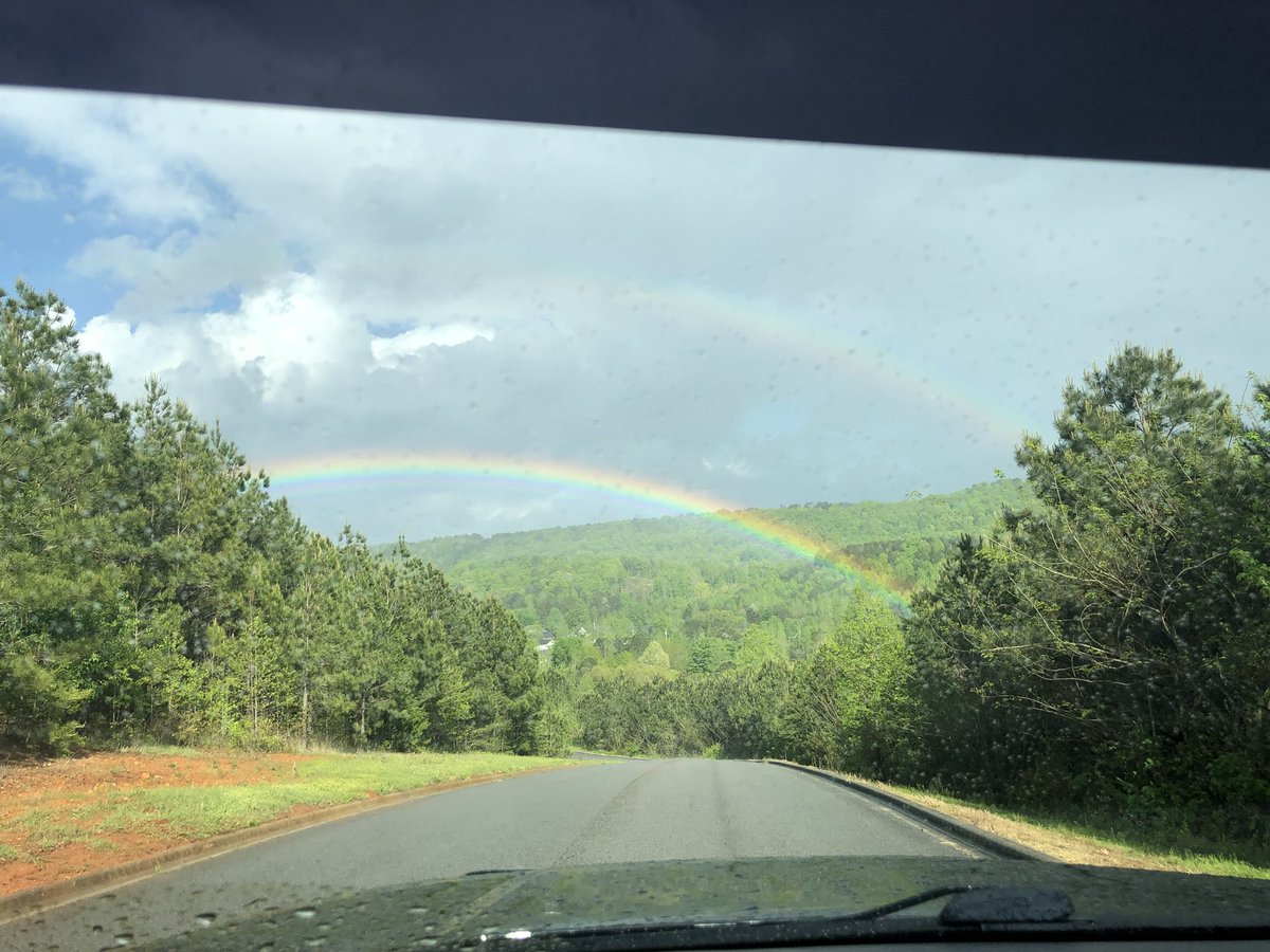 amycwms's tweet photo. @spann Rainbow over Oneonta! https://t.co/Dr6rccCd56