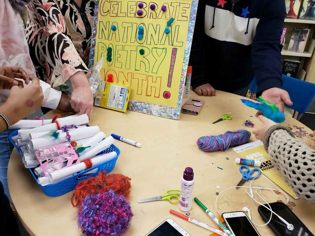 QPLNYC's tweet photo. Thank you to the teens at #SeasideLibrary who rolled and decorated poetry scrolls for #PoemInYourPocketDay! Share your #pocketpoem with us using #LibraryPoet! #NationalPoetryMonth https://t.co/BUbfR1vNzL