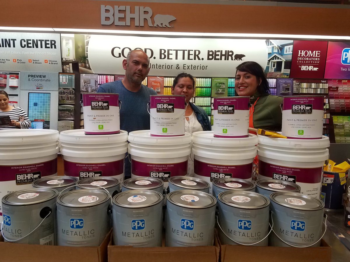 Yay! Proud to serve our customers the BEST paint in town. Living the Orange Promise &amp; selling a $1400 house project in the #8519 area!
 😎😁😊 
#fullstridegreatpride8519 #ptadventures #kickitinthebutt 
<a href="/THDNina/">Nina</a> @Extreme8519 <a href="/sonnyboy825/">Ciro Cardoza Jr</a> @8519_MASM <a href="/THDRoxSalinas/">Roxie Salinas</a> <a href="/jsep_behr/">JR Sepulveda</a>