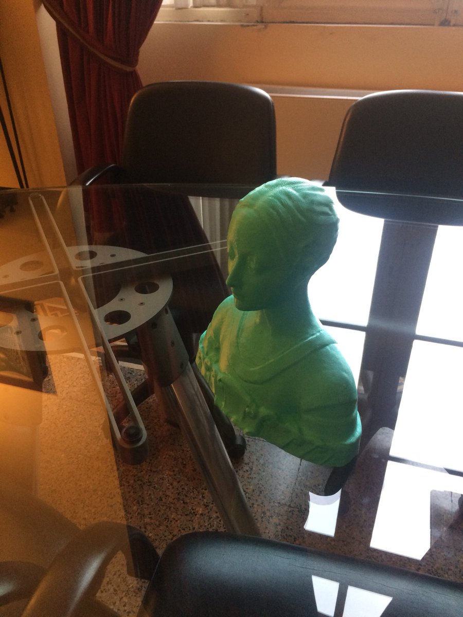 salottopapale's tweet photo. Nello studio del sovrintendente @f_giambrone @teatromassimo a parlare di corpo di ballo e di politiche culturali, tra bronzi liberty e icone liriche stampate 3D #DFBtelling https://t.co/d2seVpXLE1
