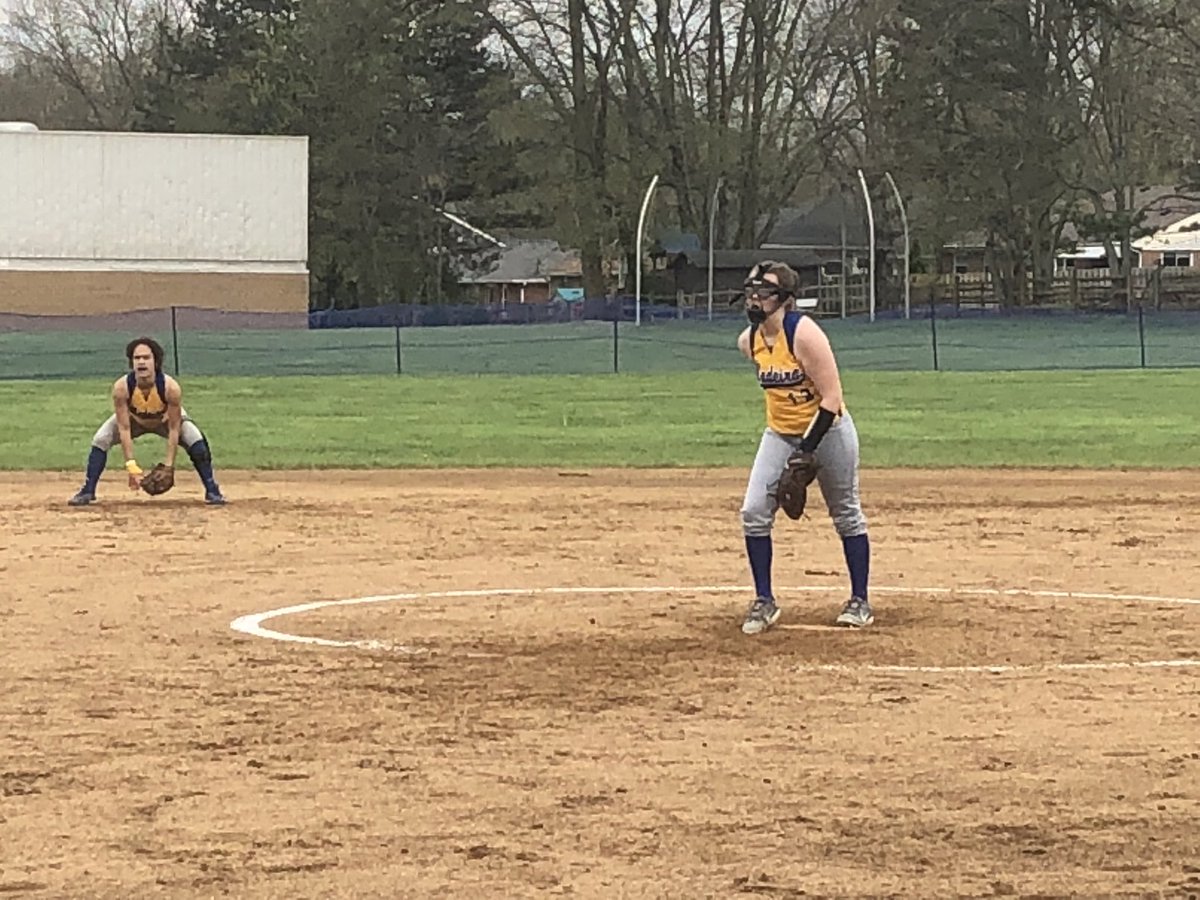 KenjiMatsudo's tweet photo. Freshman April Calloway closes out the side. Zons win! Zons win! Zons win BIG over Mariemont 18-3! https://t.co/pzSluopHSO