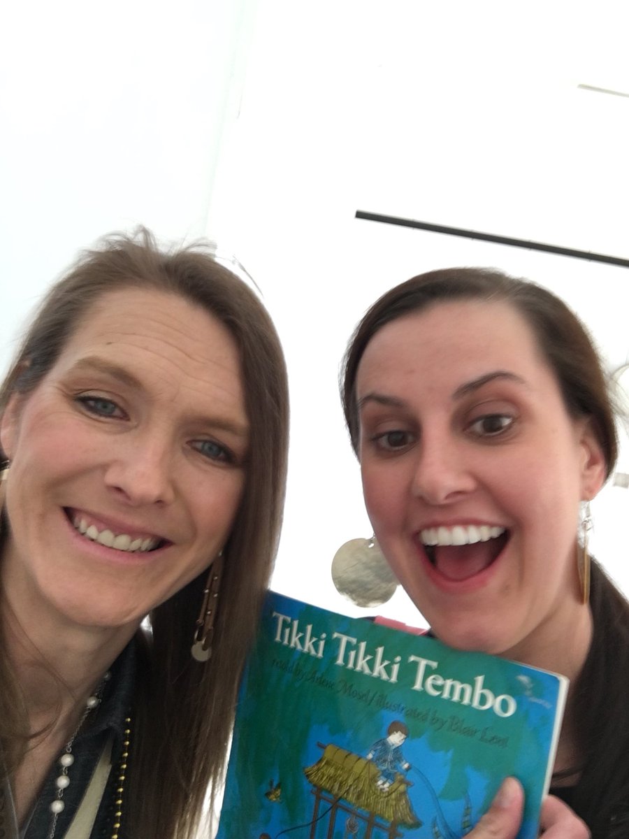DenikayBaby's tweet photo. Lions say “Reading will take you on a journey to new places!” #NDLit https://t.co/L1npUX0RCM