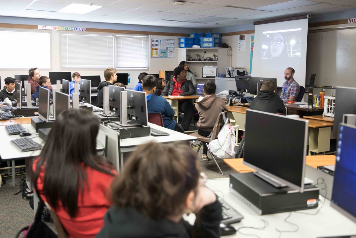 FWPS210's tweet photo. To celebrate Earth Day, Kilo Middle School scholars from the digital communications class put their digital skills to work to host their first “Virtual Field trip.” #FWPSGoal3 #EarthDay https://t.co/Q7rK7ntQLk