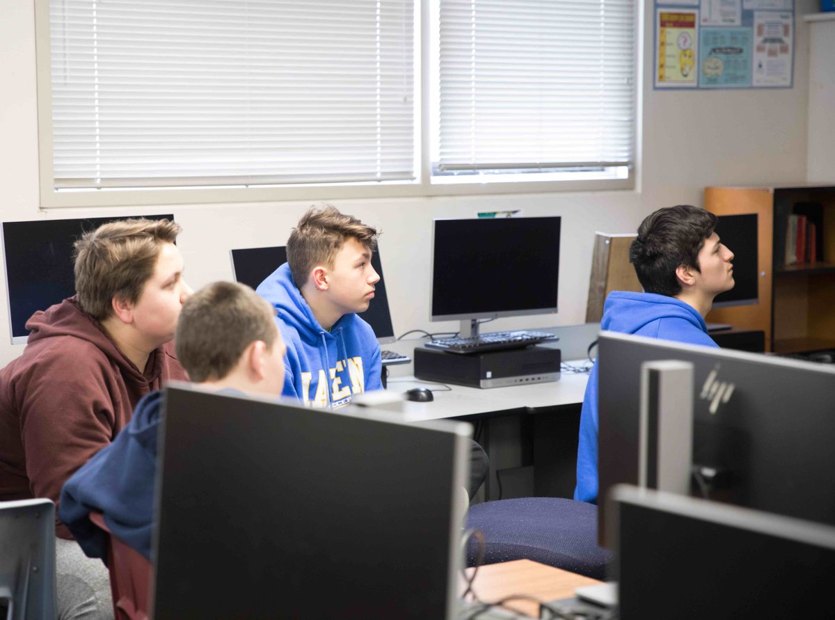 FWPS210's tweet photo. To celebrate Earth Day, Kilo Middle School scholars from the digital communications class put their digital skills to work to host their first “Virtual Field trip.” #FWPSGoal3 #EarthDay https://t.co/Q7rK7ntQLk