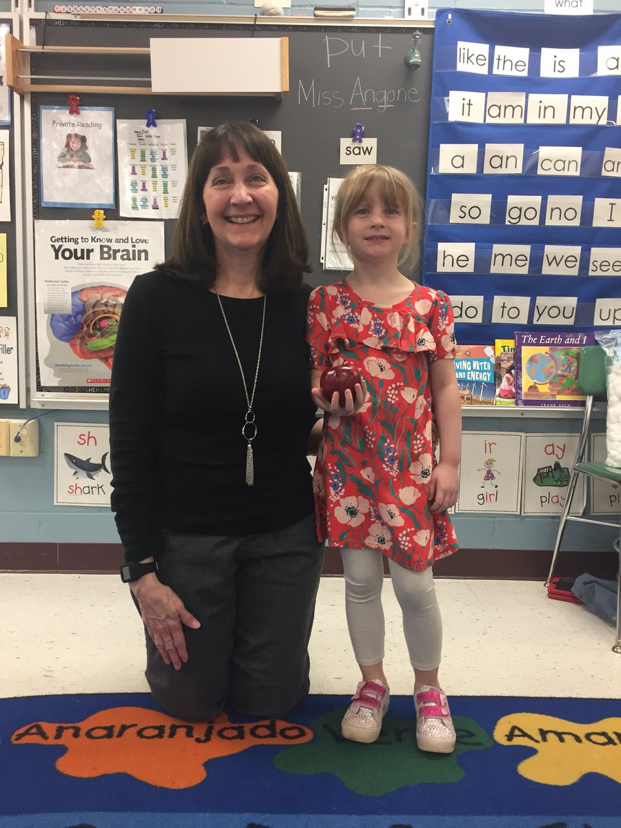 rita_devery's tweet photo. It was Career Day at Knapp School.  Students dressed up to portray the occupation they’d like to have when they grow up.  #SDMA #KnappSchool https://t.co/nGIEwih2ZY