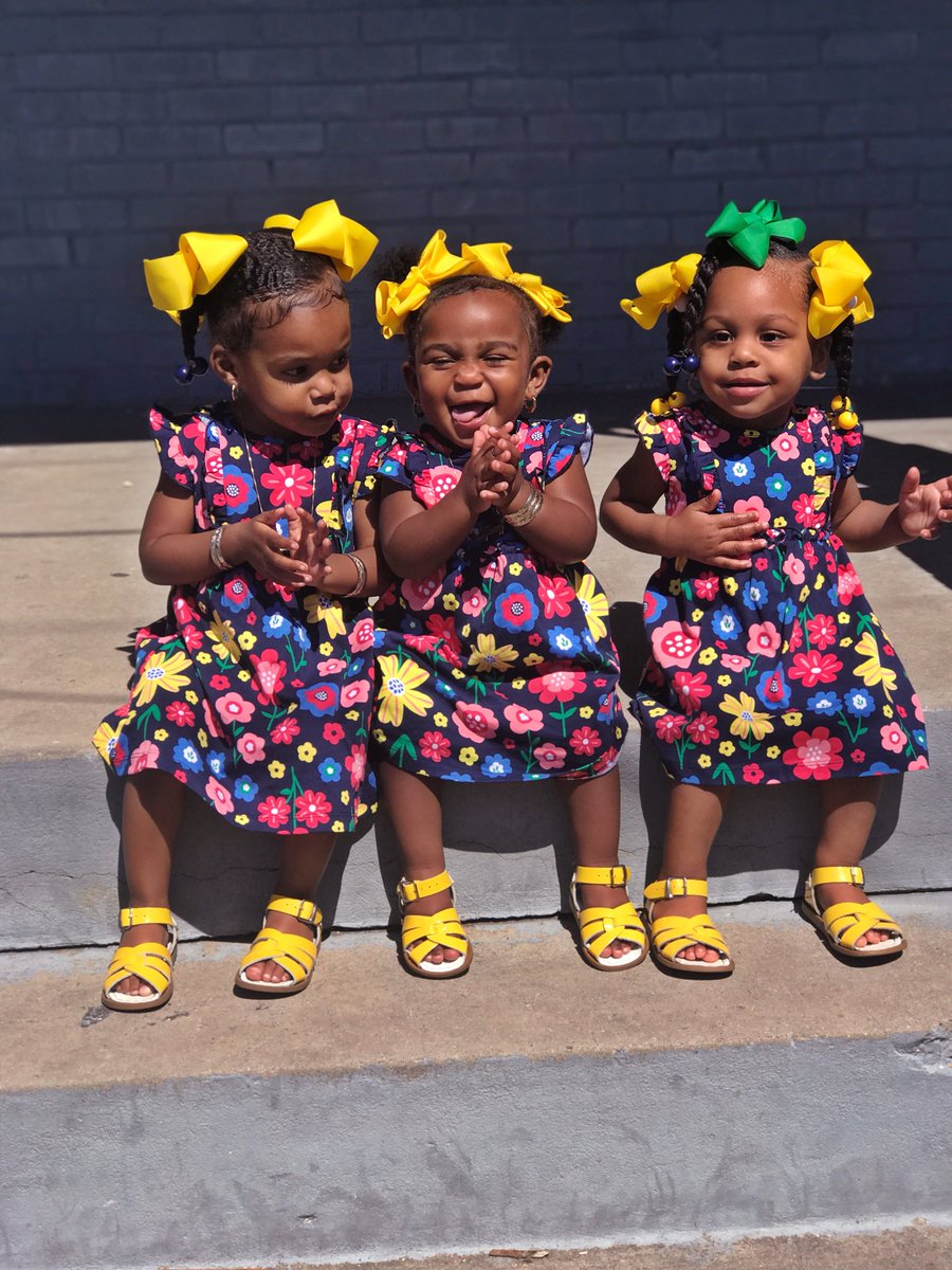 BradAndBrit's tweet photo. Pretty day for some pretty girls 🤗😍🌺🌼🌸 https://t.co/L7TrQ5b7kP