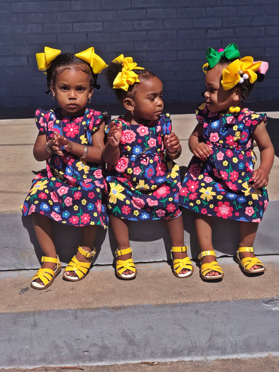 BradAndBrit's tweet photo. Pretty day for some pretty girls 🤗😍🌺🌼🌸 https://t.co/L7TrQ5b7kP